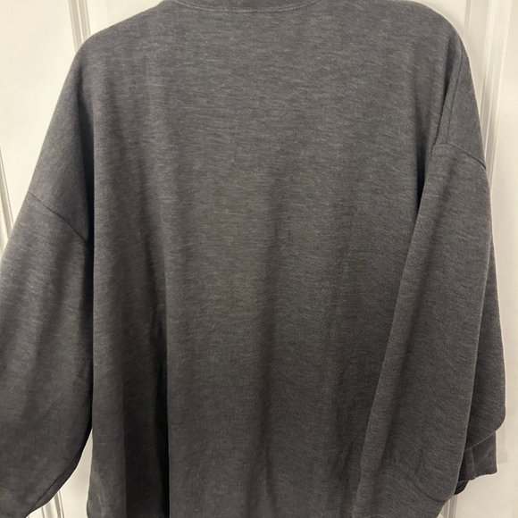 Old Navy Long Sleeve Women's Grey Crewneck Sweater - Picture 3 of 9